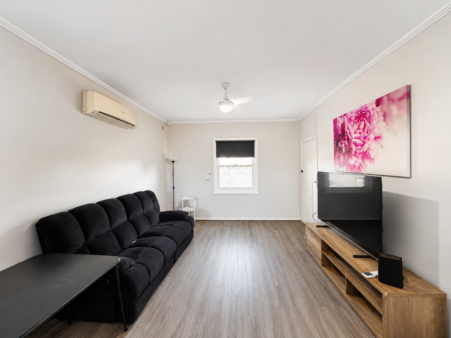 50 Plenty Street bedroom